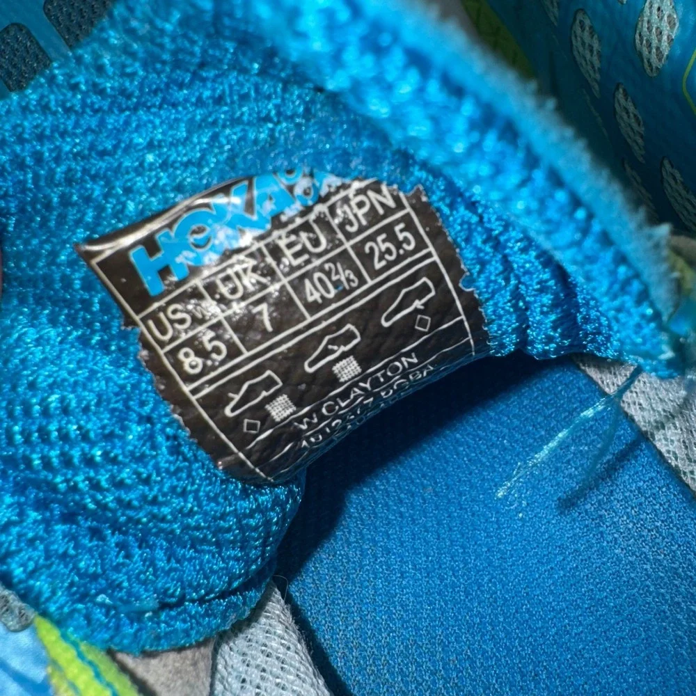 Hoka One One hoka one